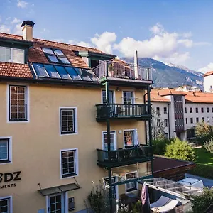 Riedz Innsbruck- Zentrales Apartmenthaus Mit Grüner Oase , Innsbruck Österreich
